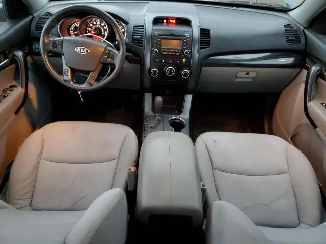 2011 KIA SORENTO BASE  
