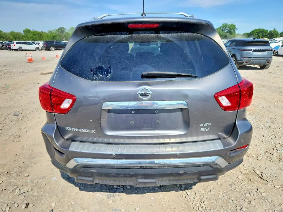 2017 NISSAN PATHFINDER SV  