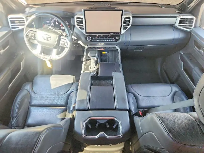 2022 TOYOTA TUNDRA PLATINUM  