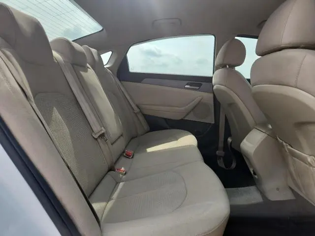 2019 HYUNDAI SONATA SE  