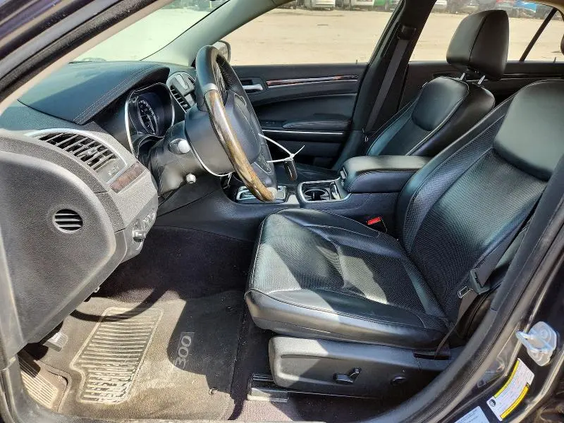 2017 CHRYSLER 300C   