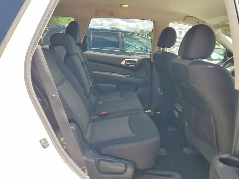 2019 NISSAN PATHFINDER SV  