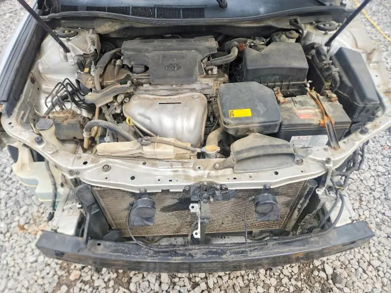 2014 TOYOTA CAMRY LE  