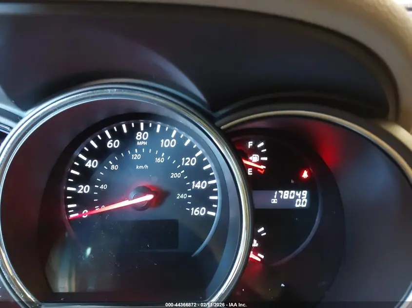 2011 NISSAN MURANO SV