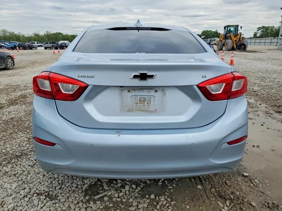 2017 CHEVROLET CRUZE LT  