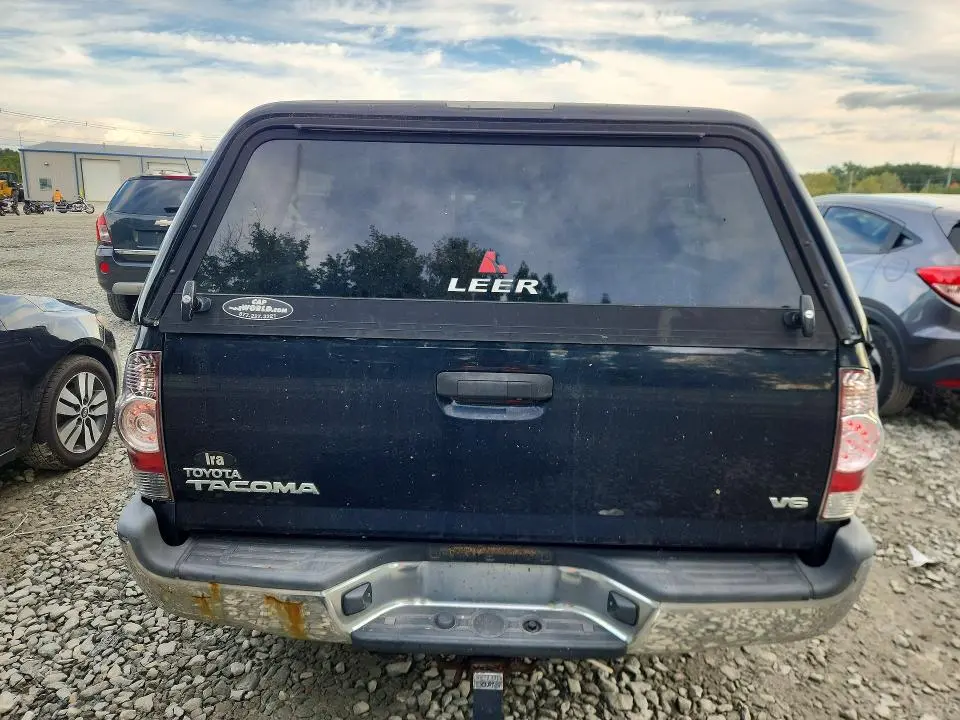 2013 TOYOTA TACOMA V6  