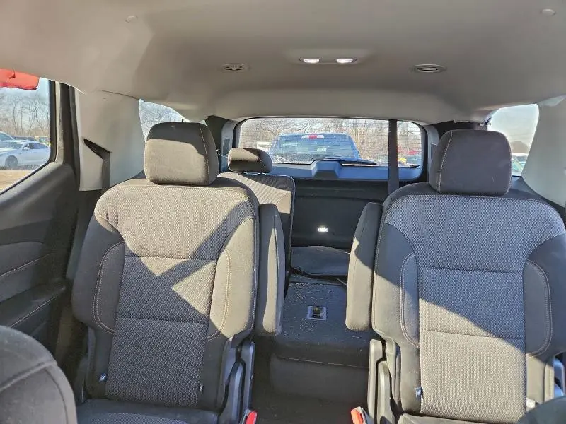 2019 CHEVROLET TRAVERSE LT  