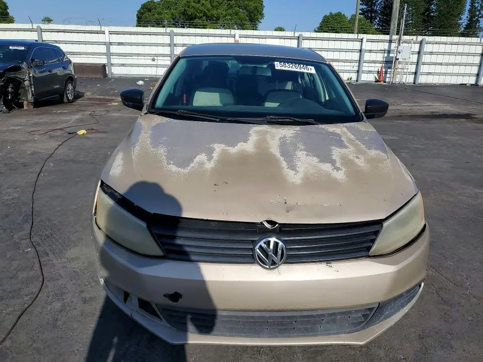 2015 VOLKSWAGEN JETTA BASE  