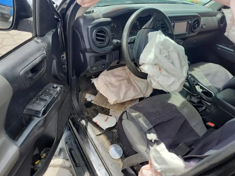 2018 TOYOTA TACOMA SR  