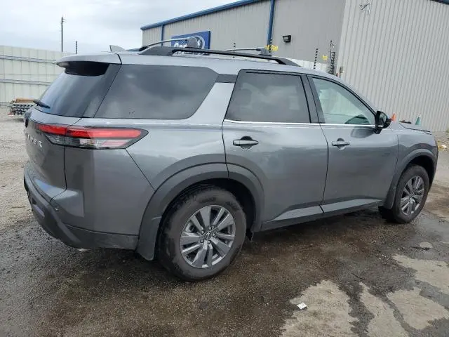 2025 NISSAN PATHFINDER SV  