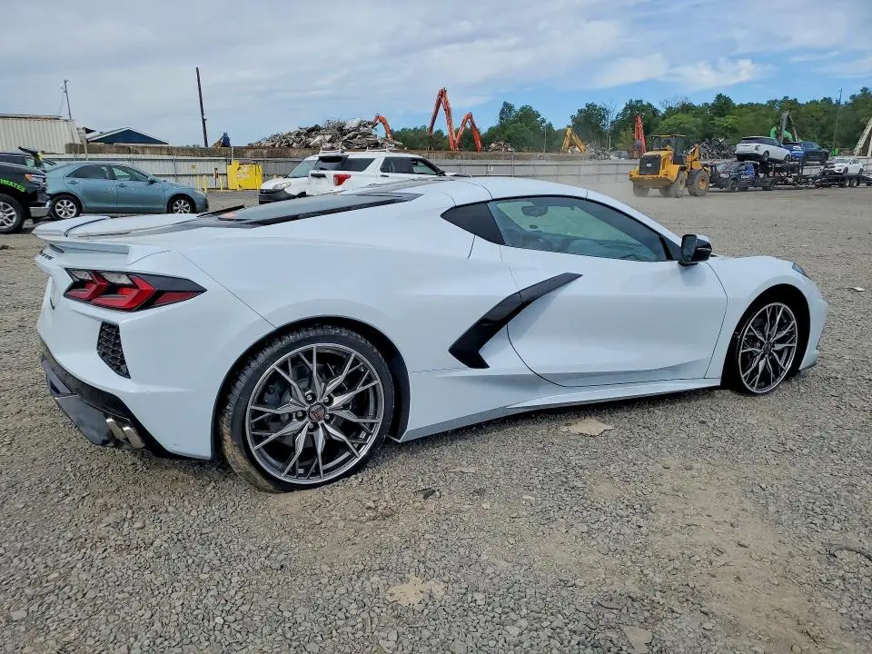2024 CHEVROLET CORVETTE STINGRAY 2LT  