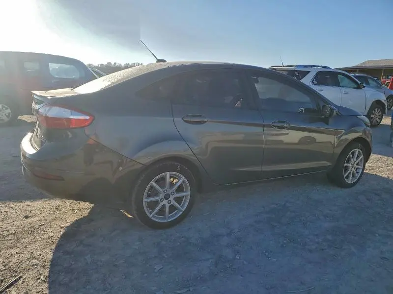 2017 FORD FIESTA SE  