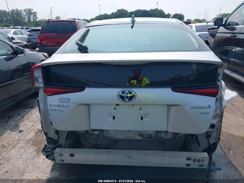 2021 TOYOTA PRIUS XLE AWD-E