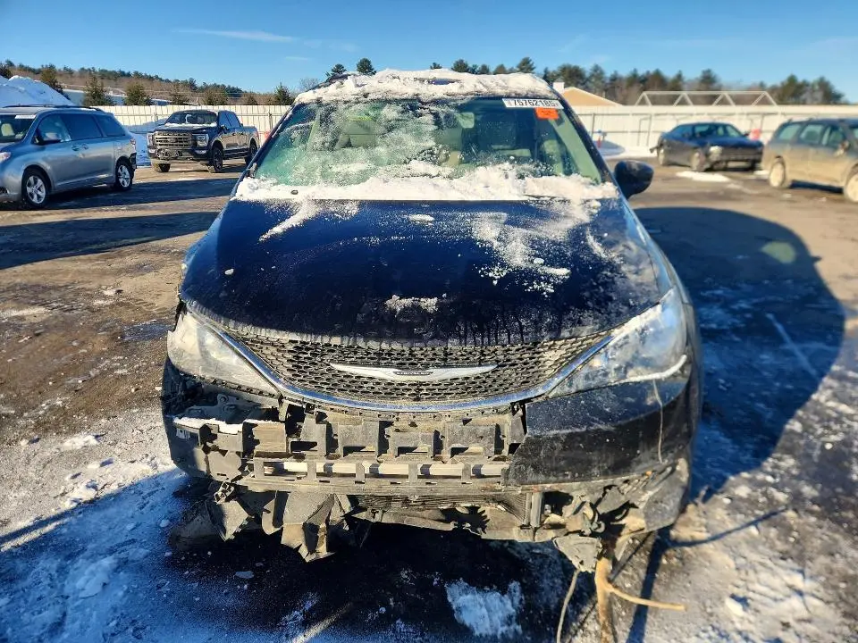 2021 CHRYSLER VOYAGER LXI  