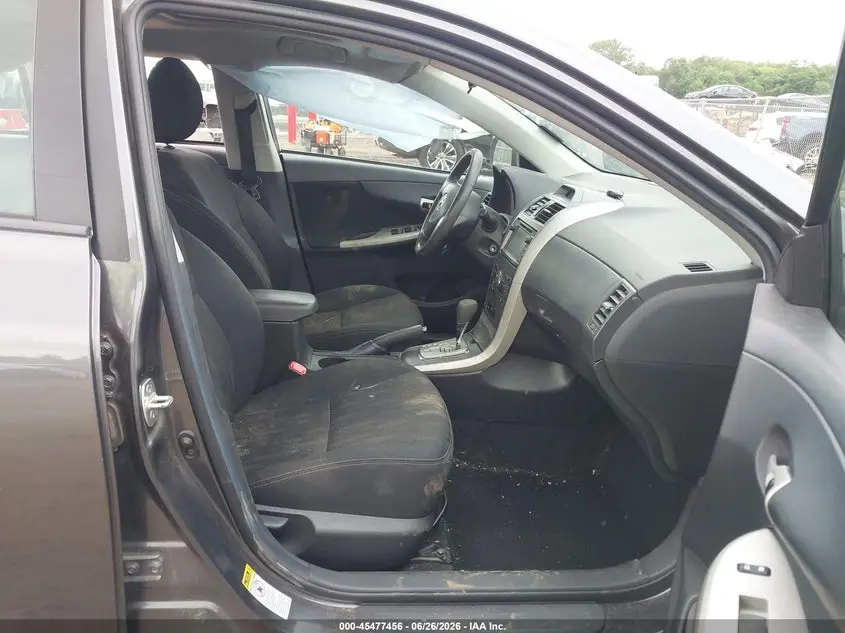 2013 TOYOTA COROLLA S