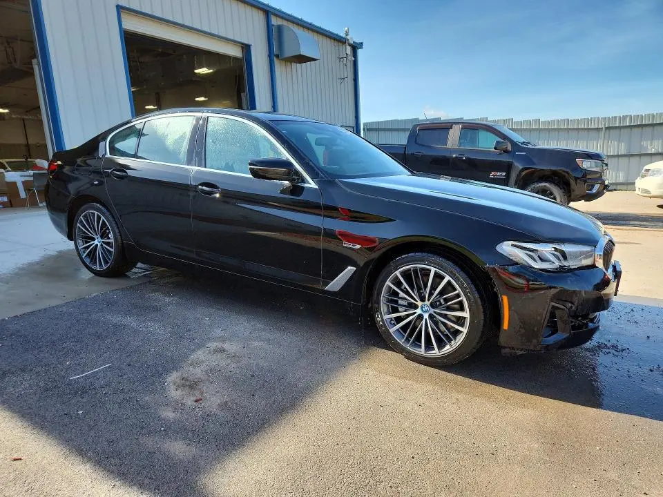 2023 BMW 530E   