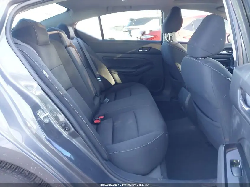 2021 NISSAN ALTIMA SV FWD