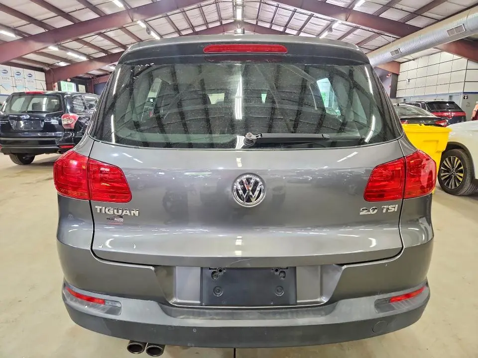 2013 VOLKSWAGEN TIGUAN S  