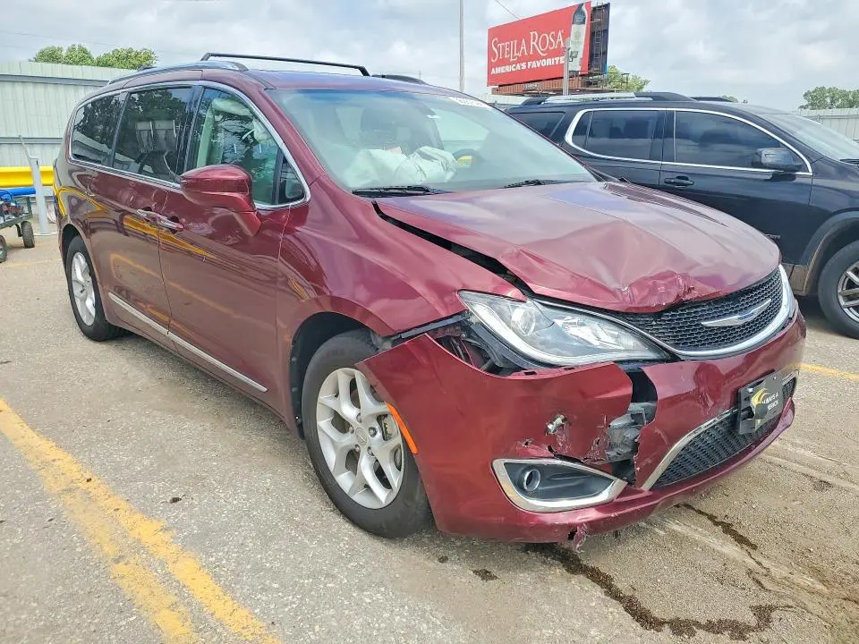 2018 CHRYSLER PACIFICA   
