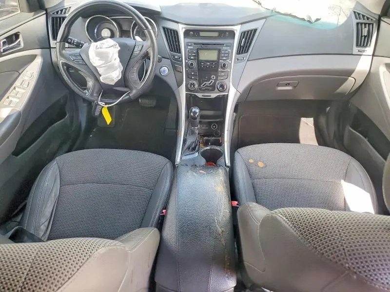 2011 HYUNDAI SONATA SE  