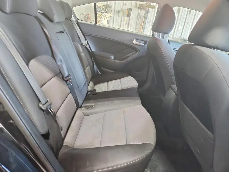2018 KIA FORTE LX  