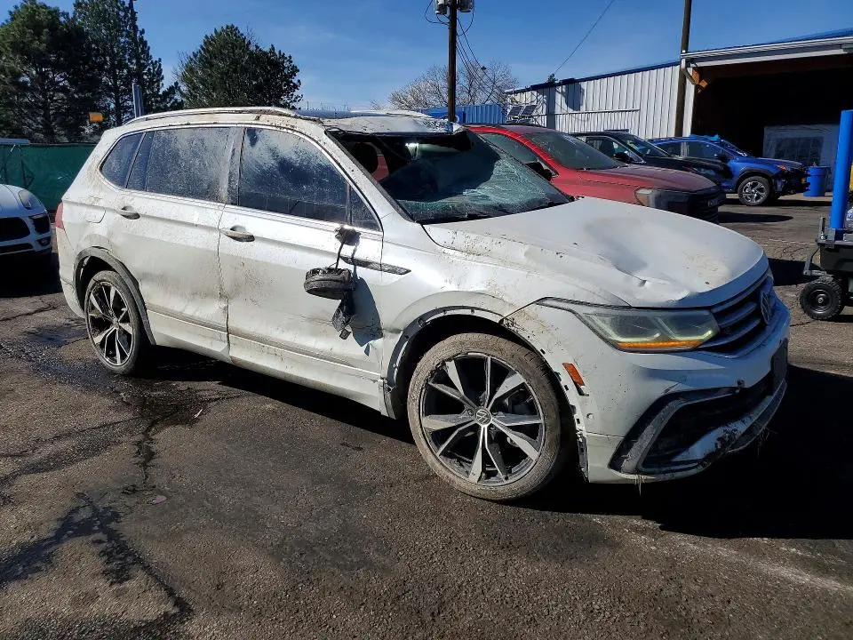 2022 VOLKSWAGEN TIGUAN SEL R-LINE  