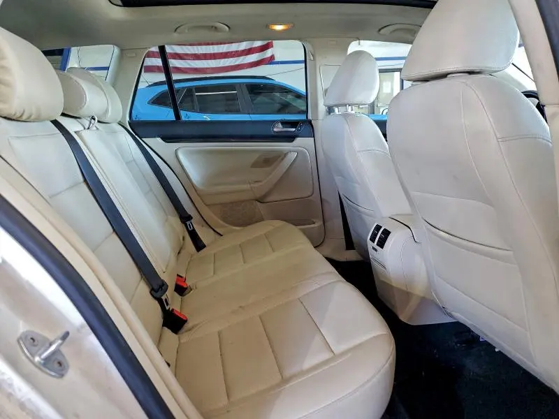 2013 VOLKSWAGEN JETTA TDI  