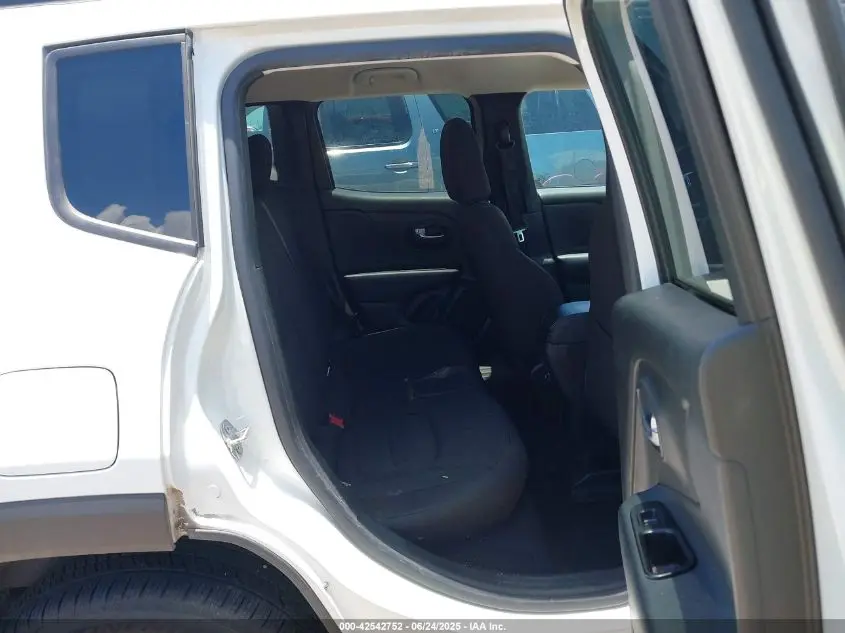 2022 JEEP RENEGADE LATITUDE 4X4