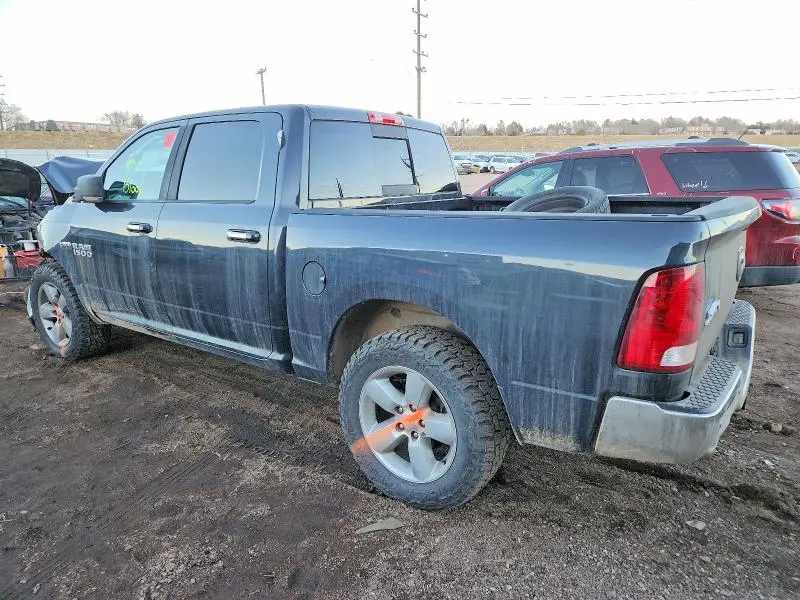 2016 RAM 1500 SLT  