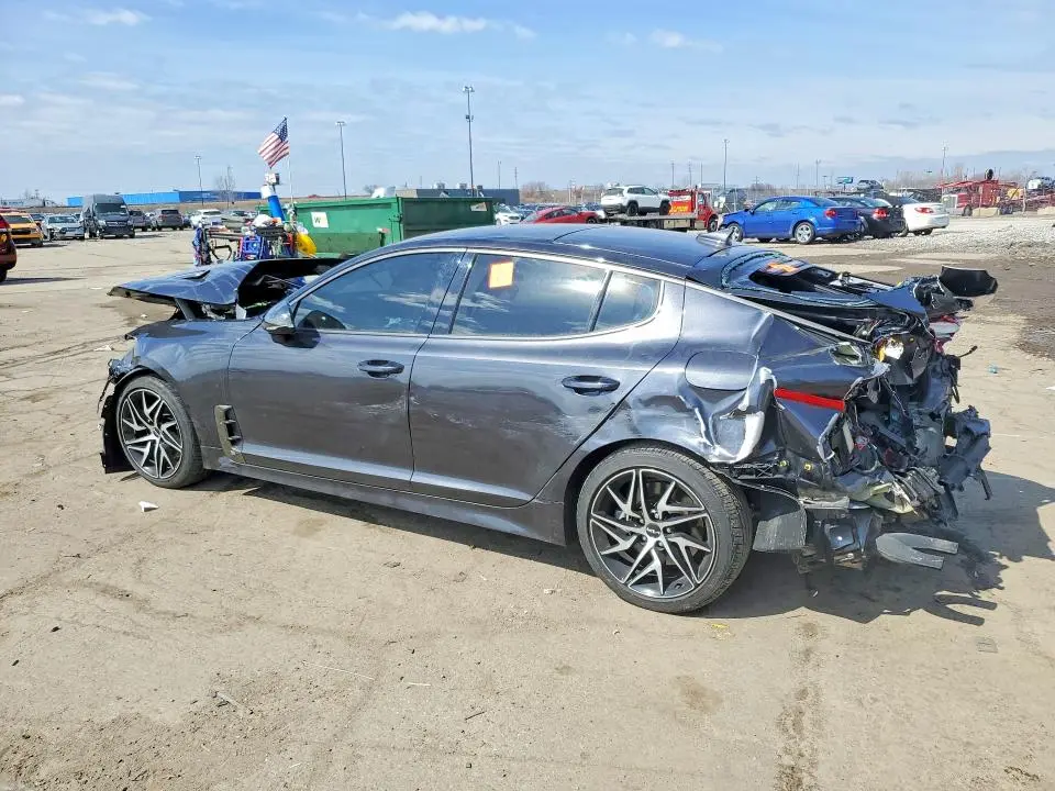 2023 KIA STINGER GT-LINE  
