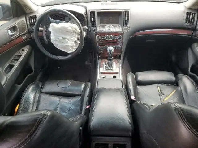2011 INFINITI G37 