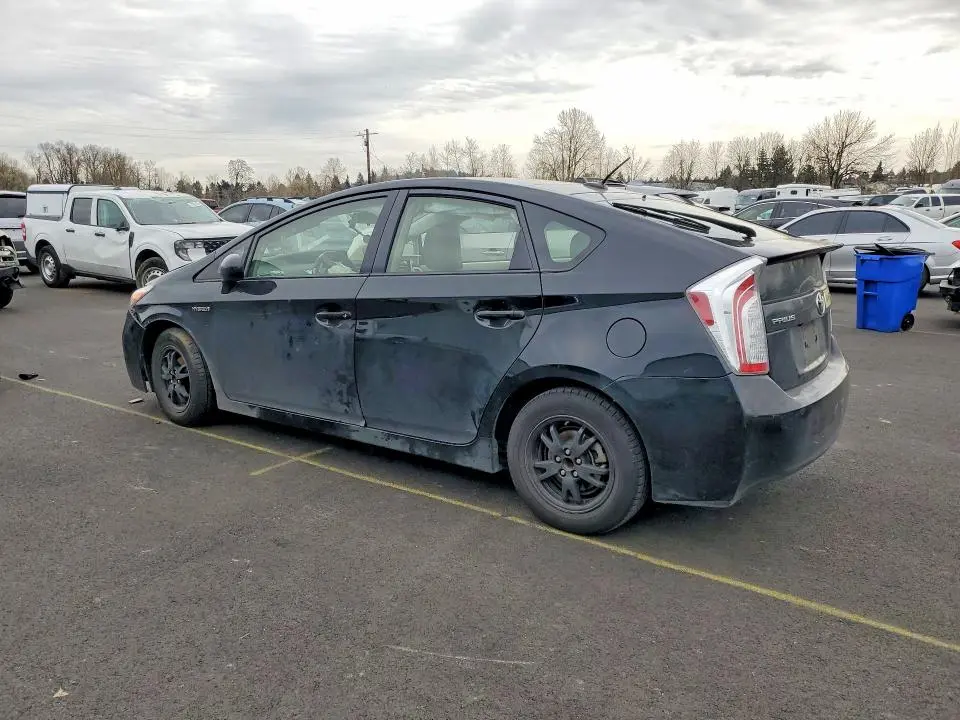 2013 TOYOTA PRIUS THREE  