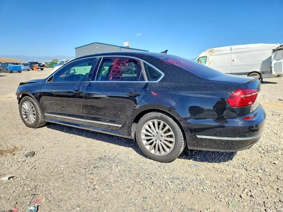 2016 VOLKSWAGEN PASSAT SE  