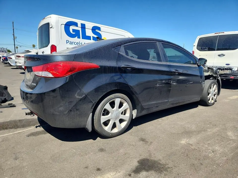 2012 HYUNDAI ELANTRA LIMITED  