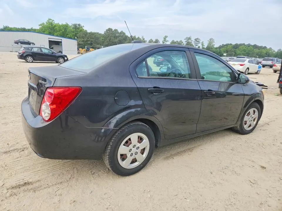 2015 CHEVROLET SONIC LS  