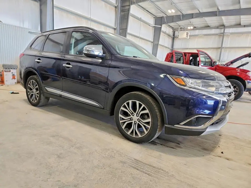 2016 MITSUBISHI OUTLANDER SE  