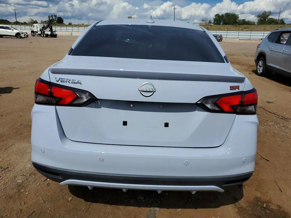 2024 NISSAN VERSA SR  