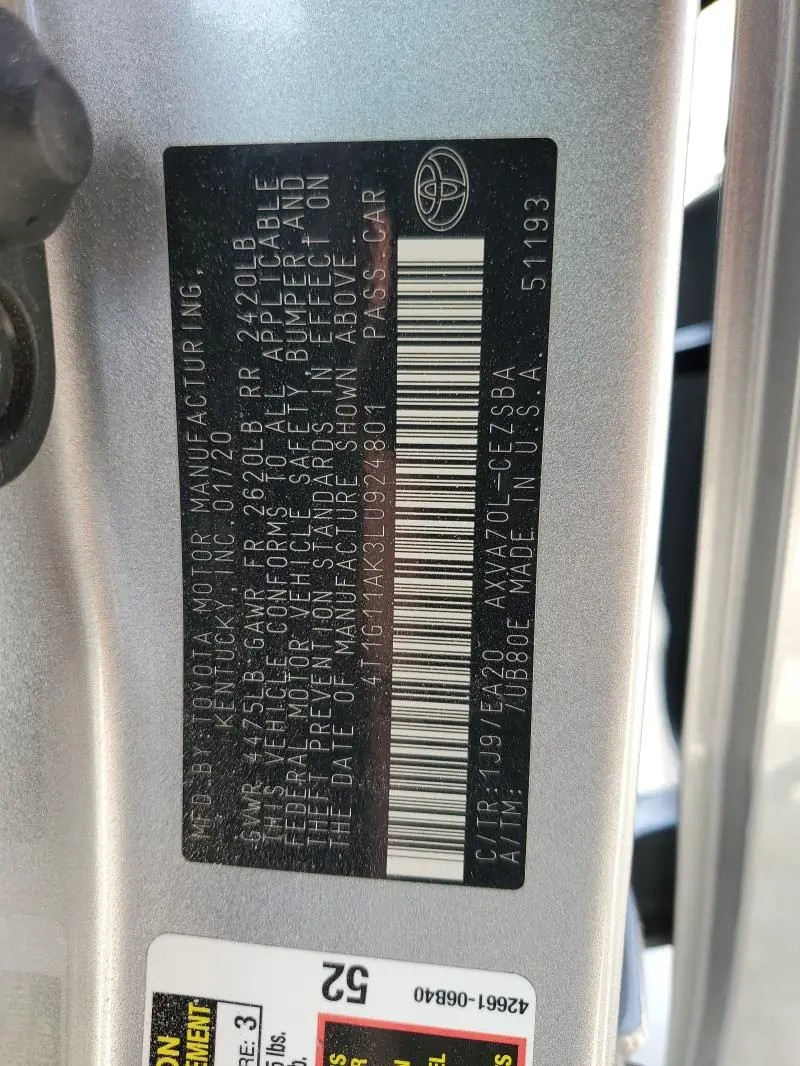 2020 TOYOTA CAMRY SE  