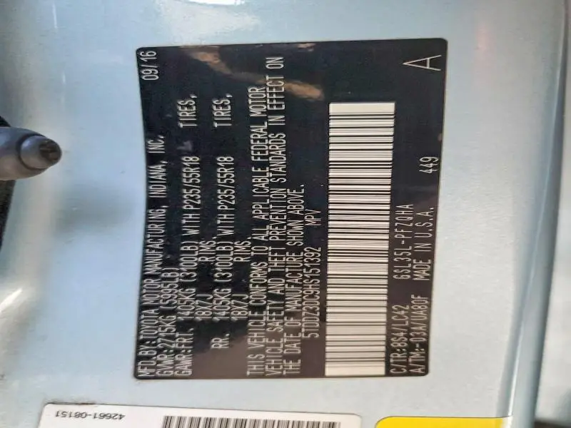 2017 TOYOTA SIENNA XLE  