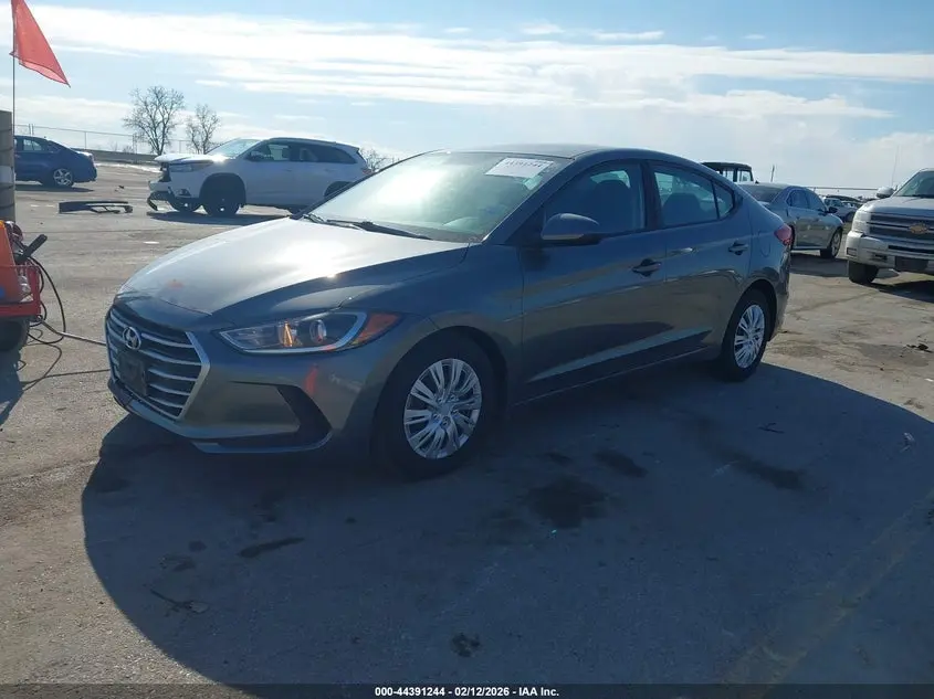 2018 HYUNDAI ELANTRA SE
