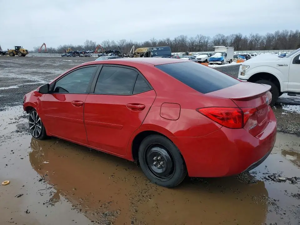 2018 TOYOTA COROLLA SE  