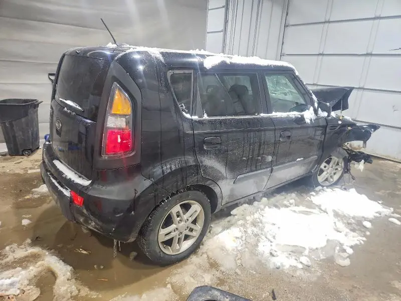 2010 KIA SOUL +  