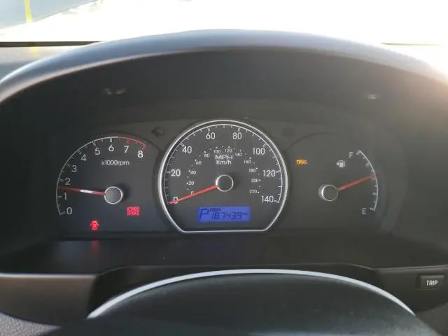 2010 HYUNDAI ELANTRA BLUE  