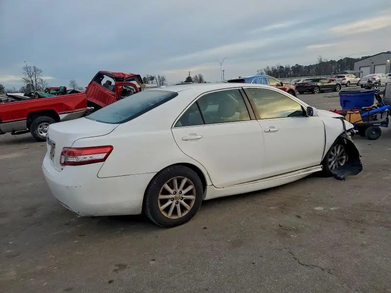 2010 TOYOTA CAMRY SE  