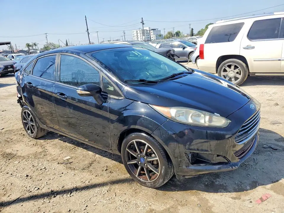 2016 FORD FIESTA SE  