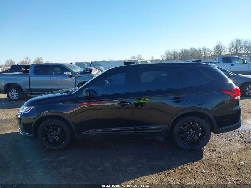 2019 MITSUBISHI OUTLANDER LE