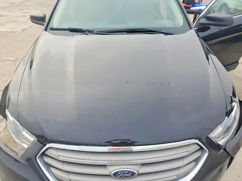 2018 FORD TAURUS SE  