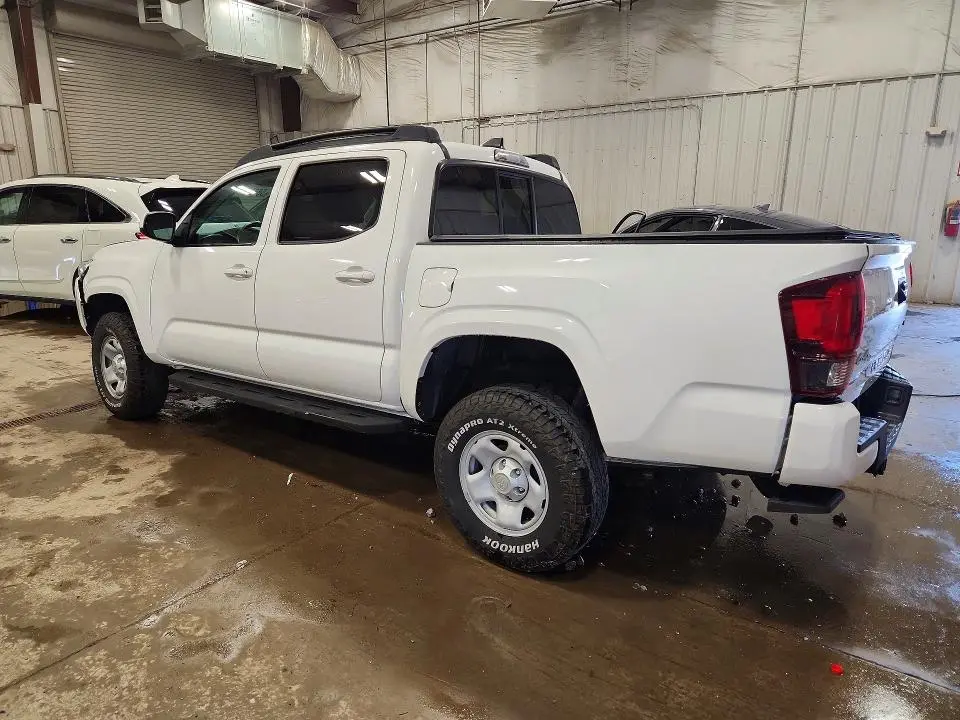 2022 TOYOTA TACOMA SR V6  