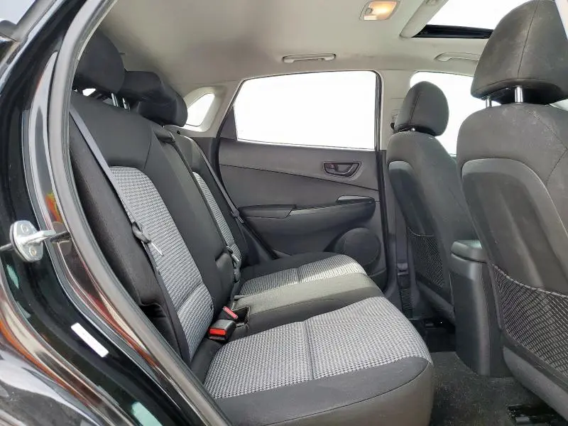 2021 HYUNDAI KONA SEL PLUS  