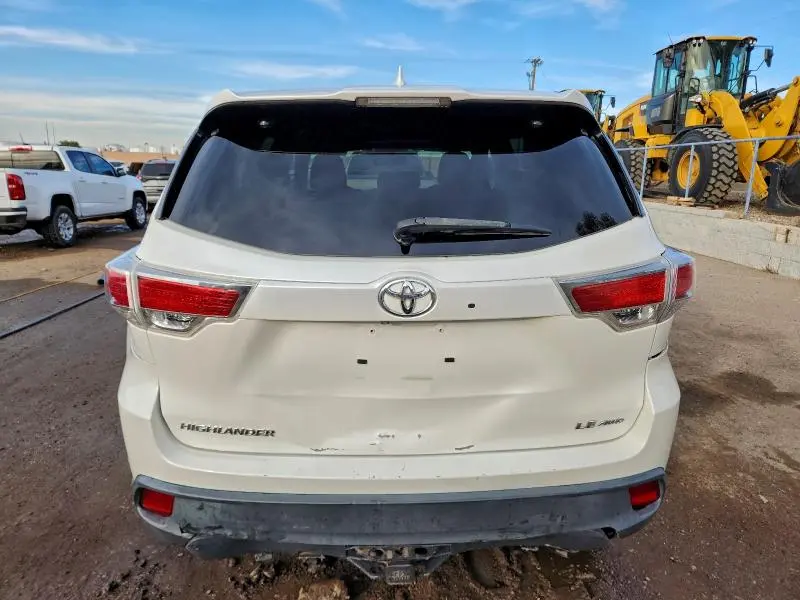 2014 TOYOTA HIGHLANDER LE  